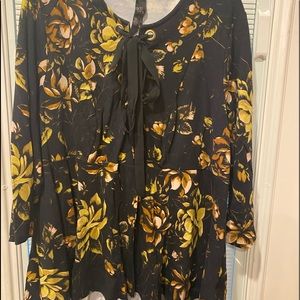 Melissa McCarthy blouse
